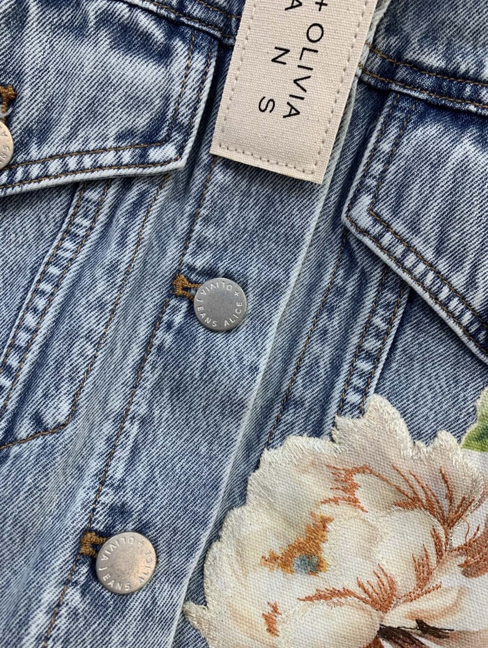 Alice + Olivia CHLOE EMBROIDERED DENIM JACKET - Picture 12 of 14